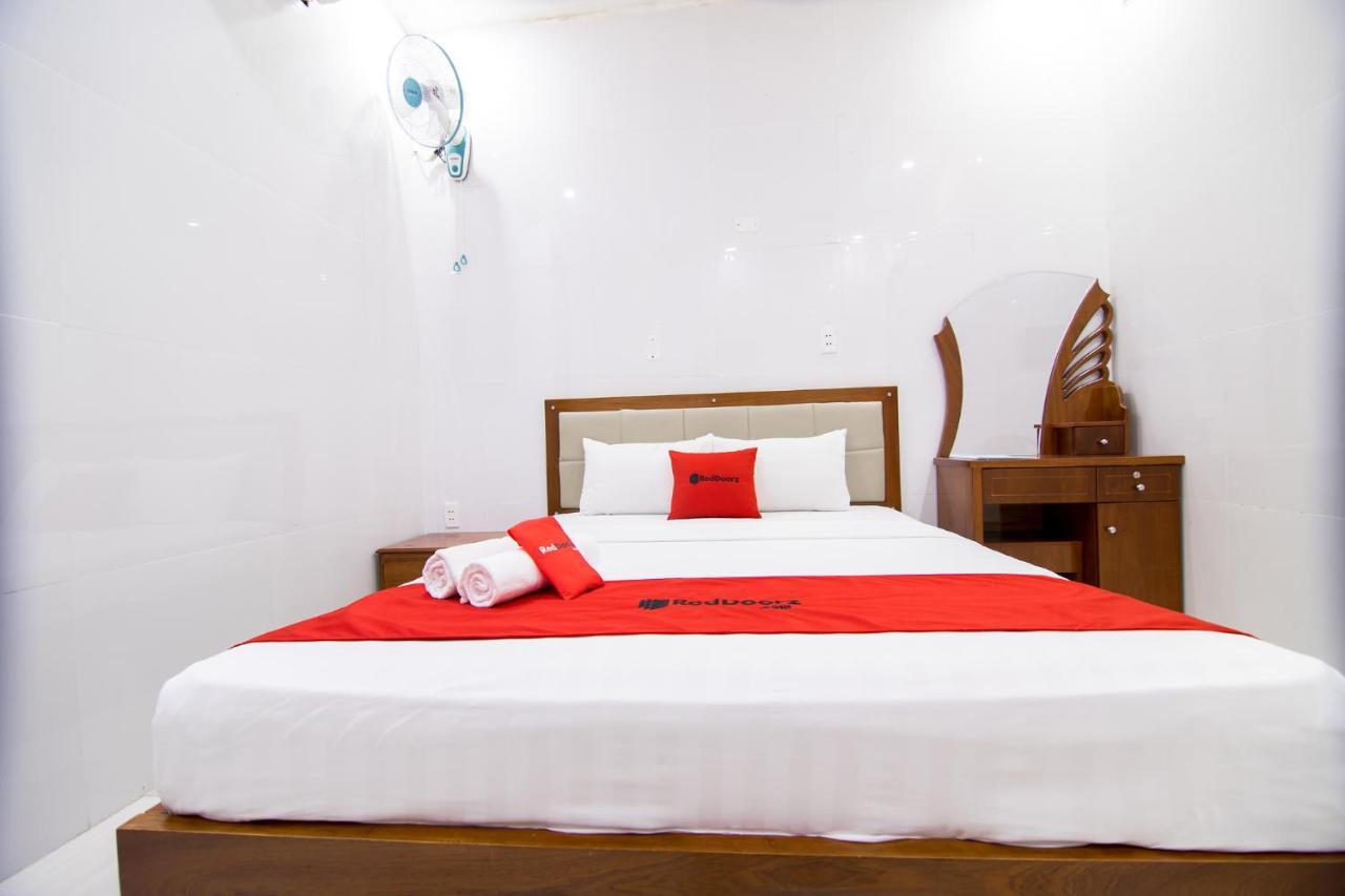 Reddoorz Plus @ Pham Ngu Lao 2 Thành Pho Ho Chí Minh Esterno foto