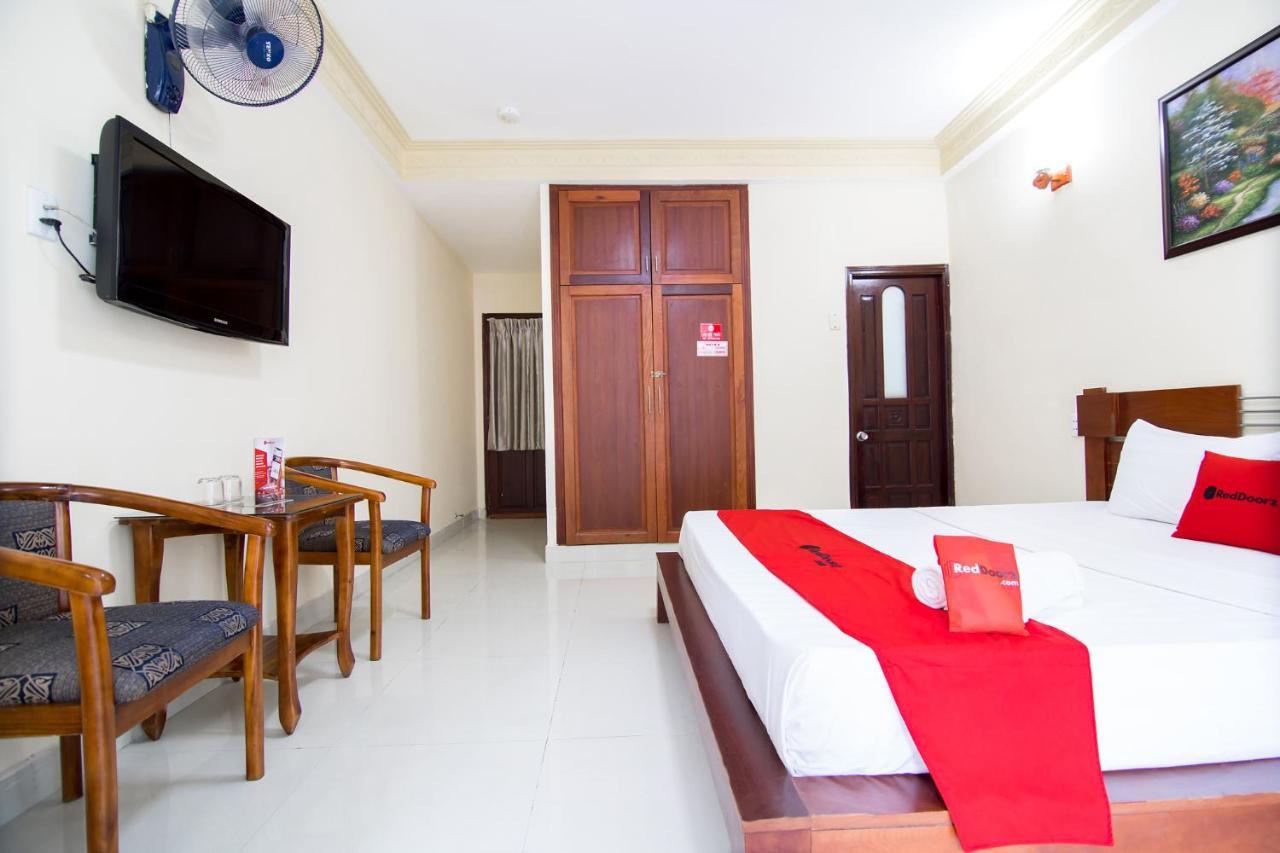 Reddoorz Plus @ Pham Ngu Lao 2 Thành Pho Ho Chí Minh Esterno foto